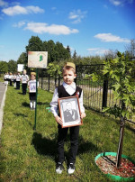 Салют и слава годовщине навеки памятного дня! Салют и слава годовщине навеки памятного дня!.
